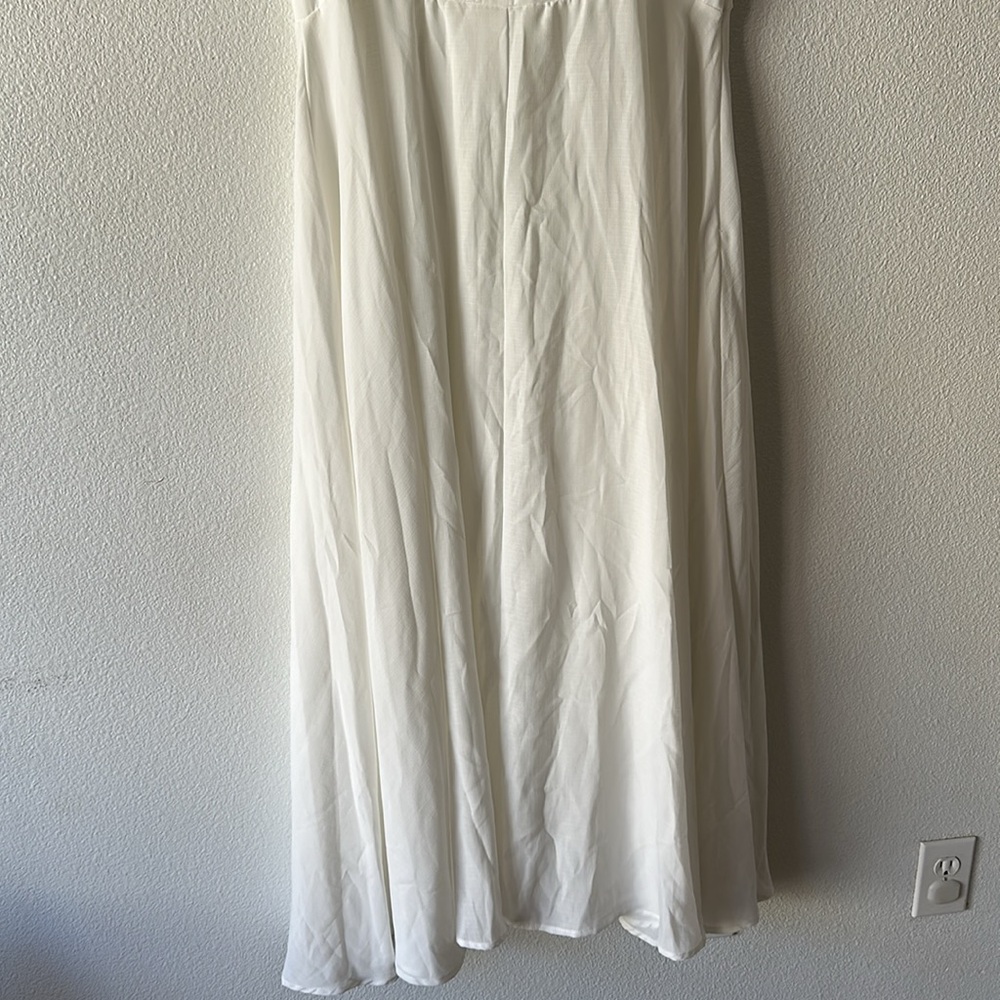 Chicme White Maxi Dress (unlined) | EUC - Picture 7 of 7